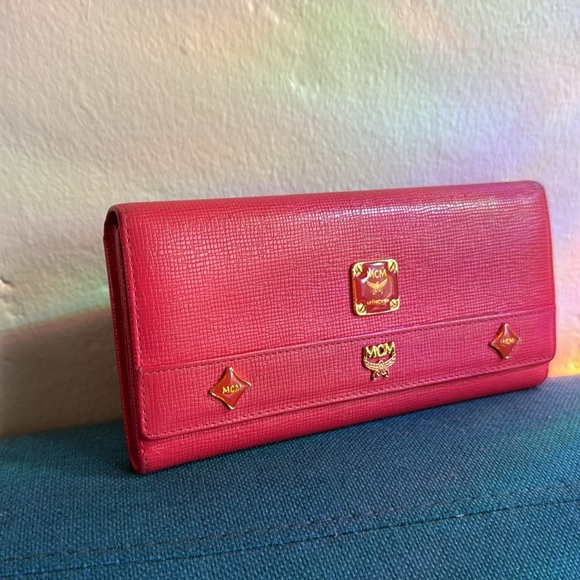 MCM trifold continental leather Princess wallet main image 12